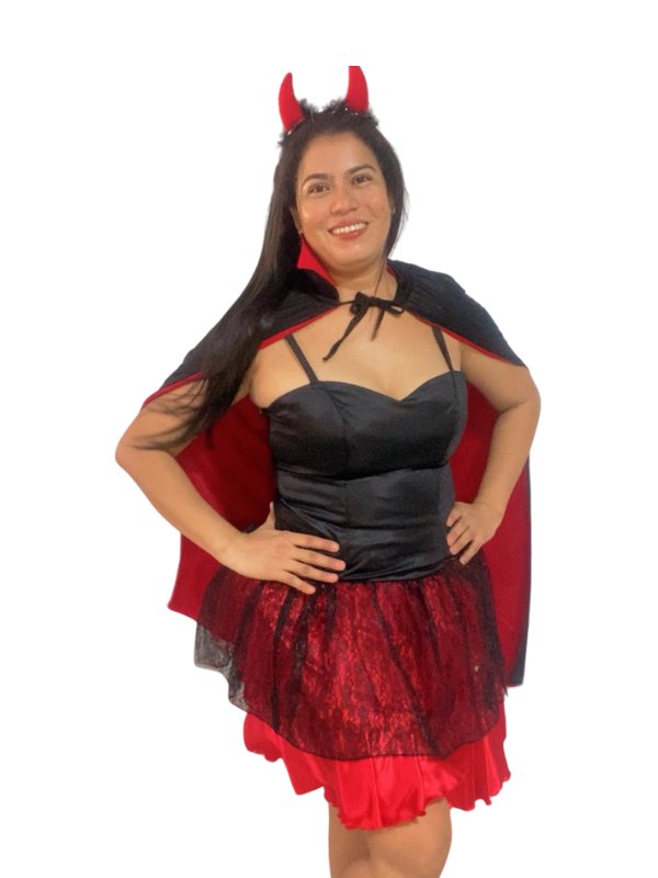 Vestido Negro con Rojo